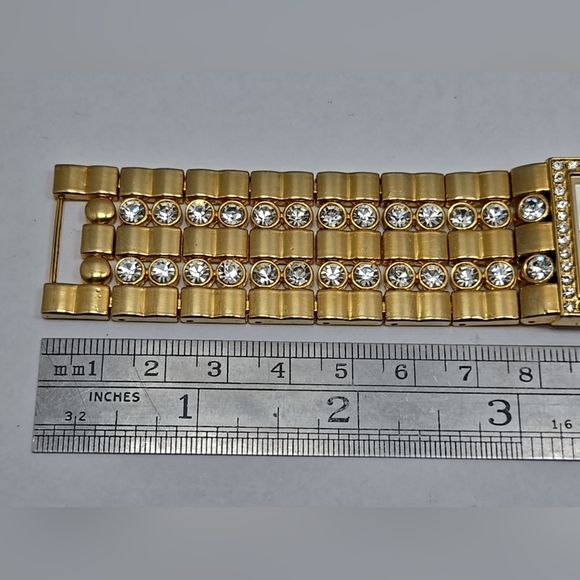 Womens Park Lane Gold Tone Watch Swarovski Crystal Bracelet New Battery Runs - Picture 8 of 9